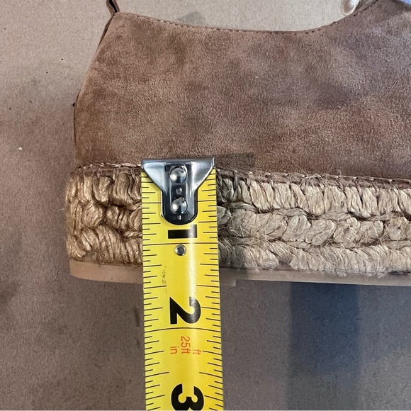 NWOB Eric Michael Womens Espadrilles Platform Heels Tan Suede LaceUp Spain EU 42 - Picture 13 of 13